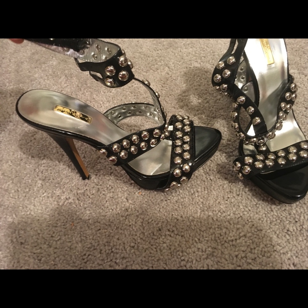 Report Signature Studded Heels Size 7